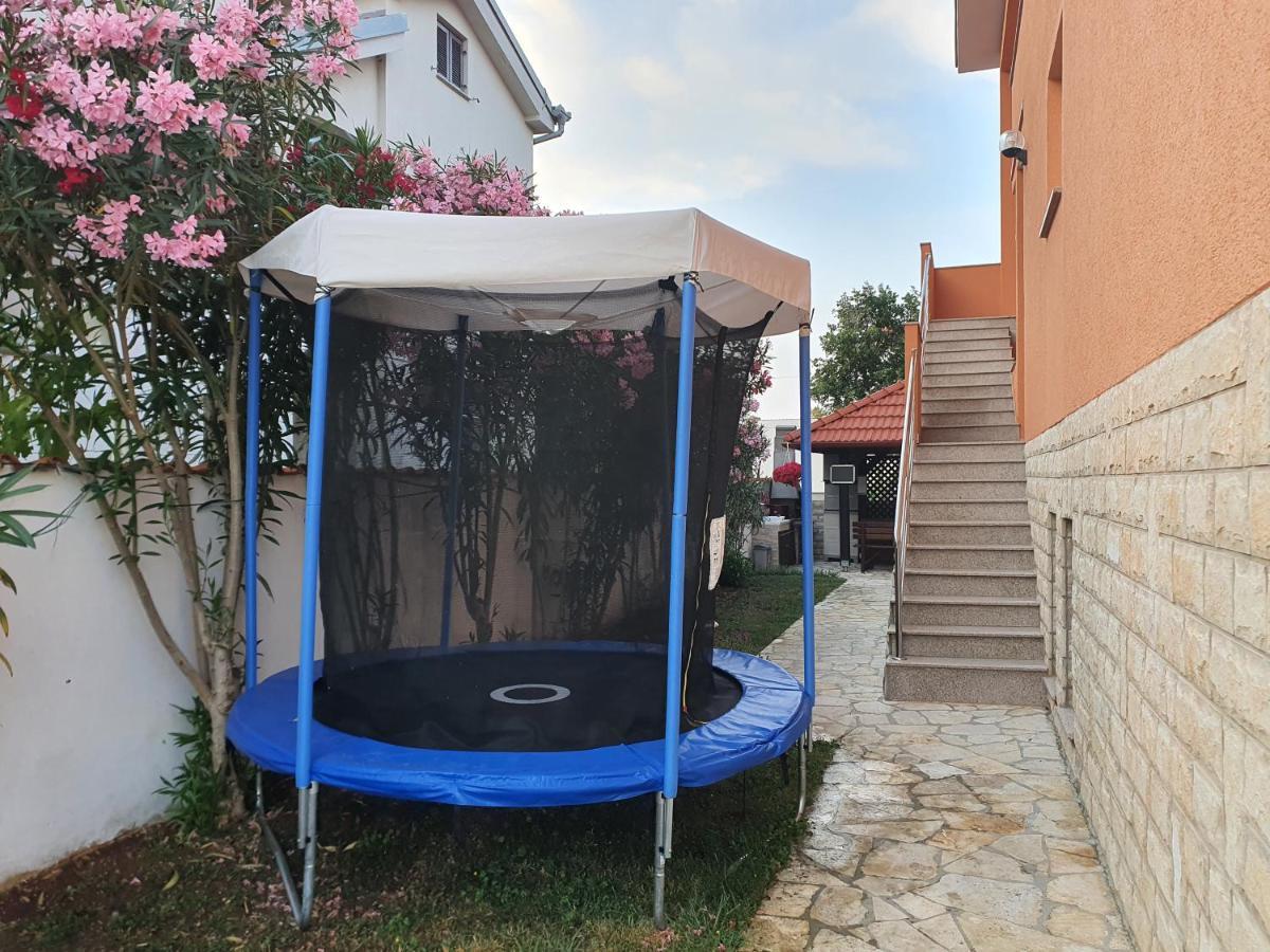 Apartments Jannine Biograd Na Moru Bagian luar foto
