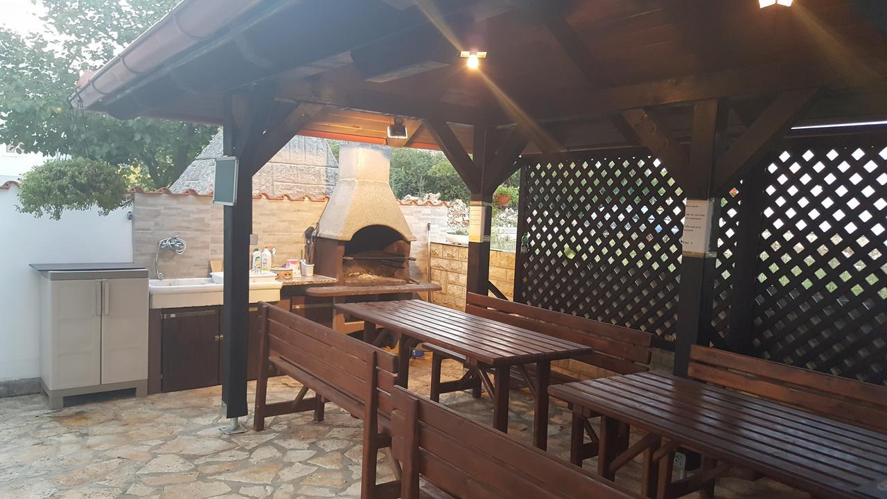 Apartments Jannine Biograd Na Moru Bagian luar foto