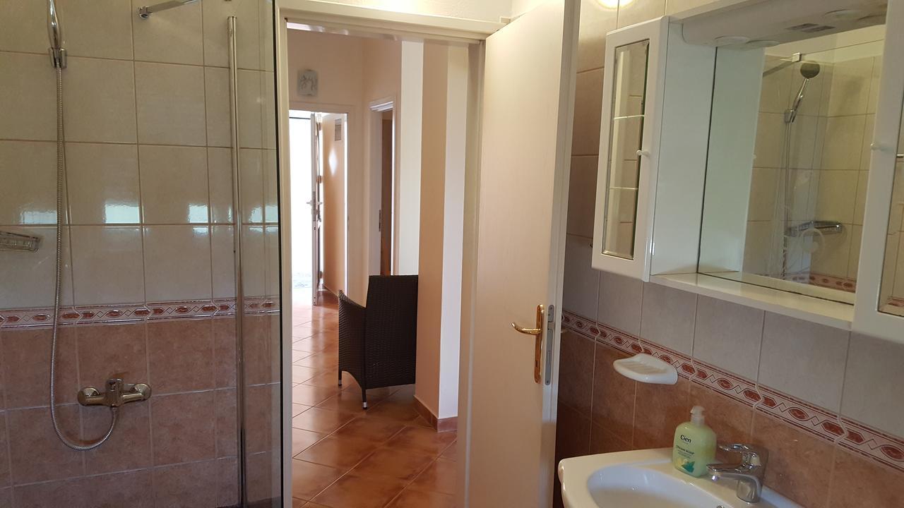 Apartments Jannine Biograd Na Moru Bagian luar foto