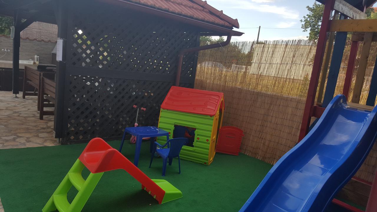 Apartments Jannine Biograd Na Moru Bagian luar foto