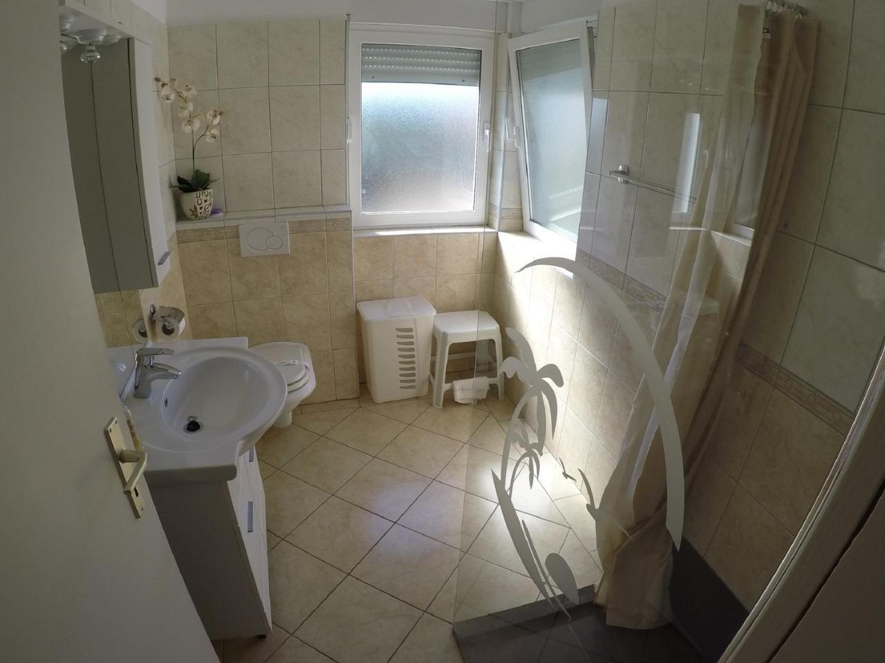 Apartments Jannine Biograd Na Moru Bagian luar foto